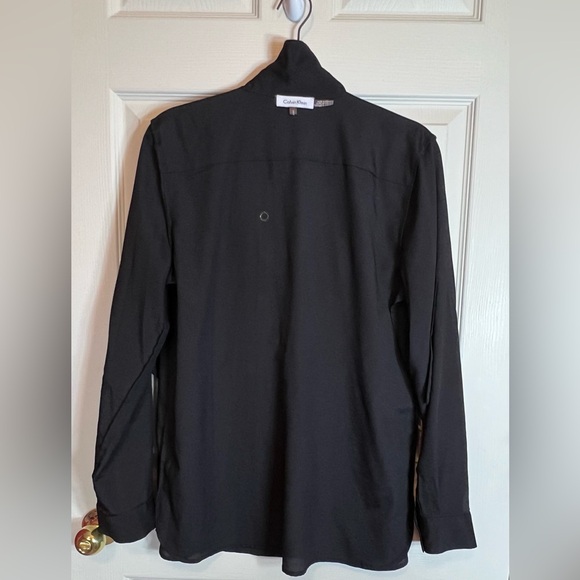 Calvin Klein Black Blouse Dress Shirt Long Sleeved EUC Gold Accent Buttons Sz M - Picture 9 of 11